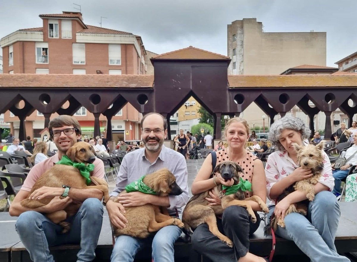 🐶VIII Jornada de Adopción y Tenencia Responsable de <a href="/borjasai/">borja sainz Ahumada</a> el 16 de agosto en los Jardines del Claustro de la Asunción de Torrelavega 
•18:00 h: Mercadillo solidario
•19:30 h: Desfile de los “peludos” del Refugio Canino Torres
•20:00 h: Bendición de mascotas