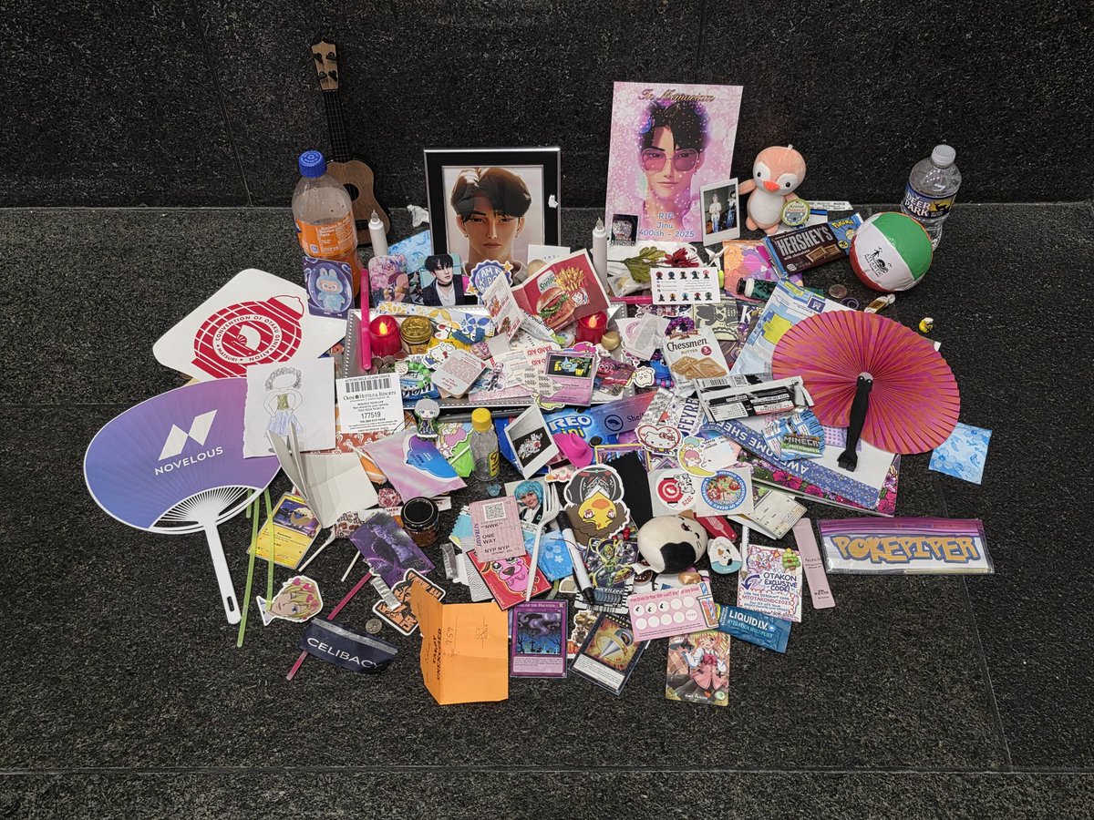 They made a shrine for Jinu from K-Pop Demon Hunters at #Otakon lol