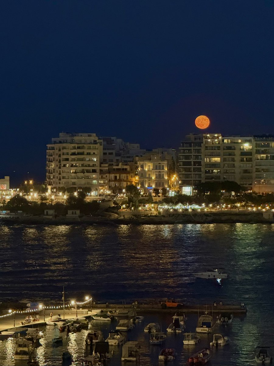 nazanunal's tweet photo. Full Sturgeon Moon 9 August 🌕 Spinola, Malta 

Saturday’s moon didn’t feel real… just pure magic 🌕✨” 🥹🫶🏼🙏🏼 

#sturgeon #sturgeonmoon #9thaugust https://t.co/6yw3uZRWjO