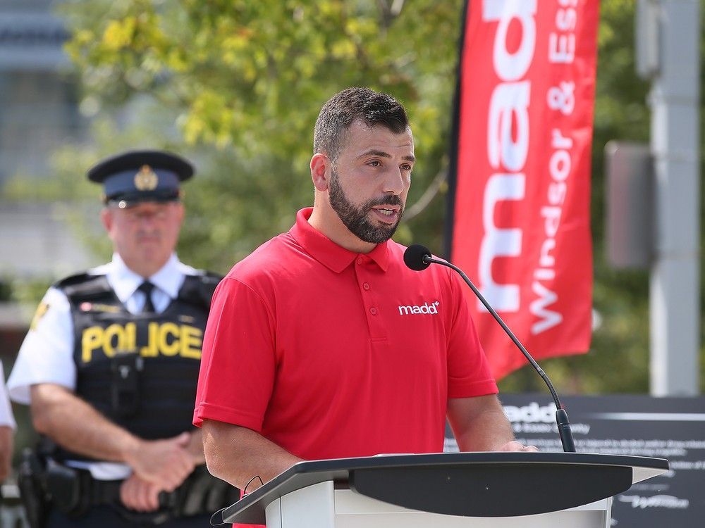 TheWindsorStar's tweet photo. Victims of impaired driving honoured at new Windsor waterfront memorial https://t.co/JPCTavVUBn https://t.co/yUL6yZsbBT