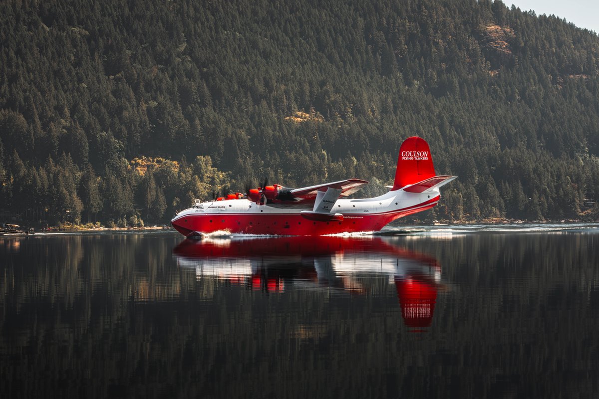 Today marks 1 year since the Hawaii Mars was given her well deserved rest.
A true legend. Millions of gallons dropped, countless fires fought, and a legacy few can match.

To the crews who kept her flying and brought her back to life for one final flight into Victoria, thank you!
