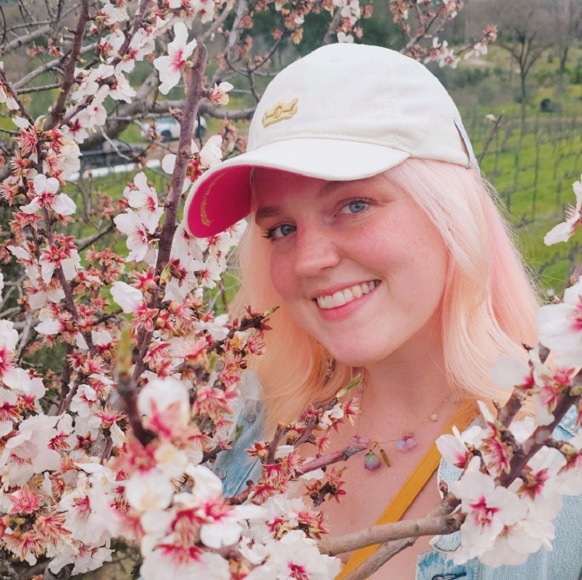 I've officially begun my MtG content creation journey yall 👀

I'm officially MegUntapped on tiktok, insta, and youtube! 

Please support! 🫶 🔗 below!