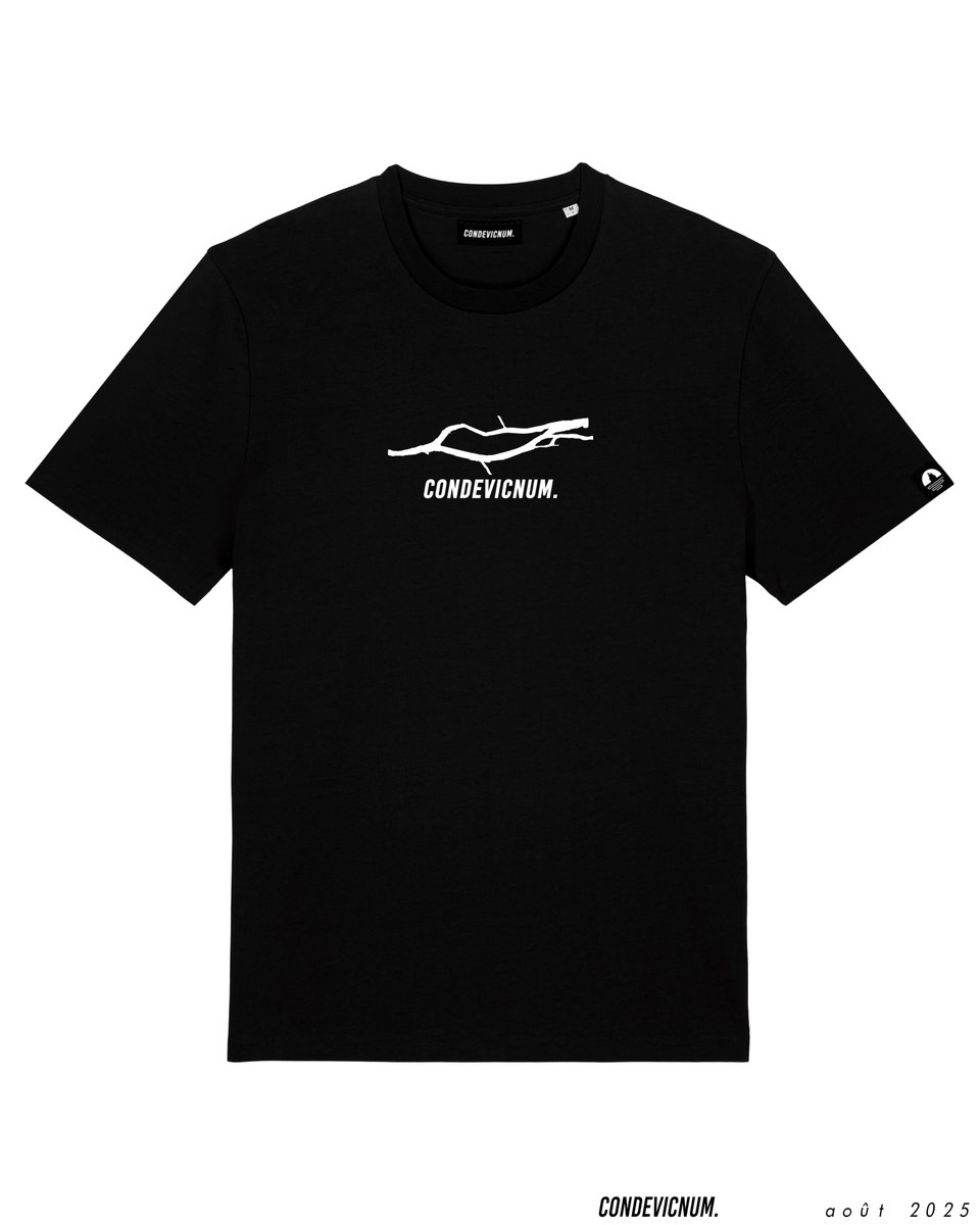 Condevicnum's tweet image. Ce soir on revient avec 2 nouvelles créations. Deux créations que l’on a voulu toute en sobriété et qui expriment chacune à leur manière cet attachement pour notre ville…

Précommande ouverte sur condevicnum.bigcartel.com jusqu’au 31.08, 20h.✌️