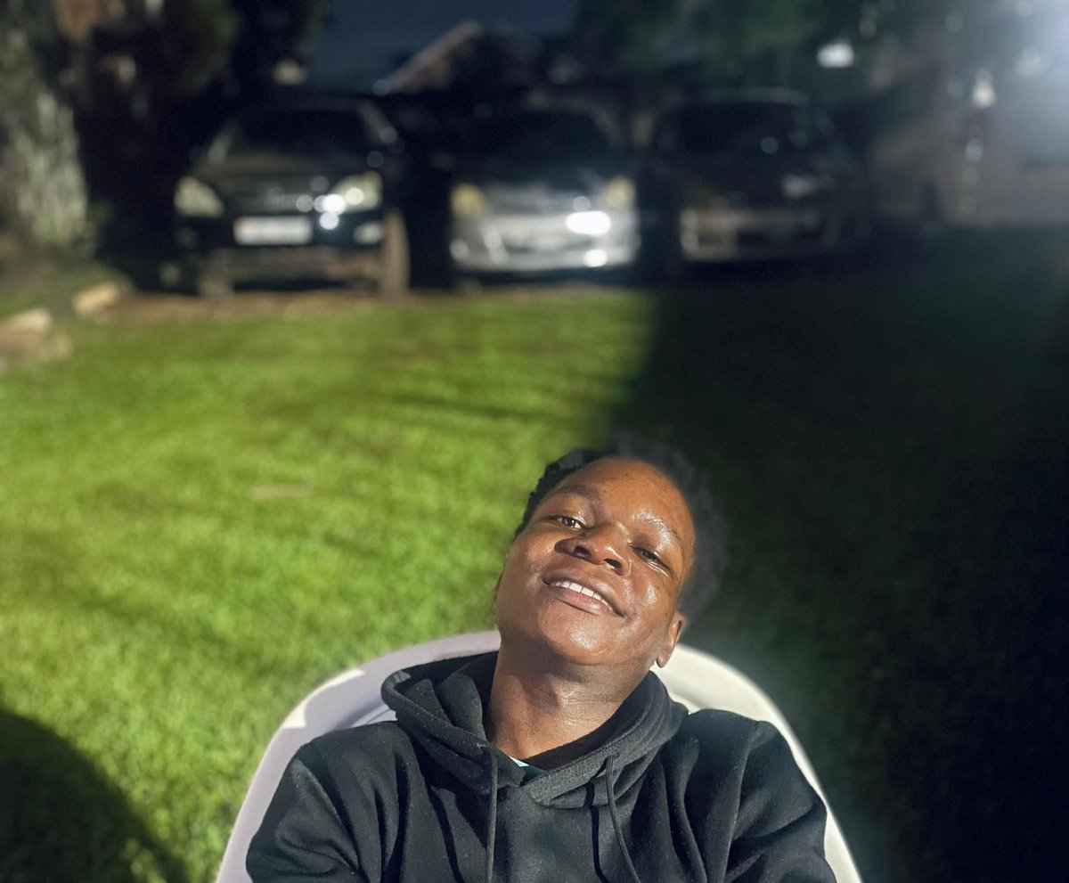 Relaxing outside at a friend's place 
#goodmood #peaceofmind