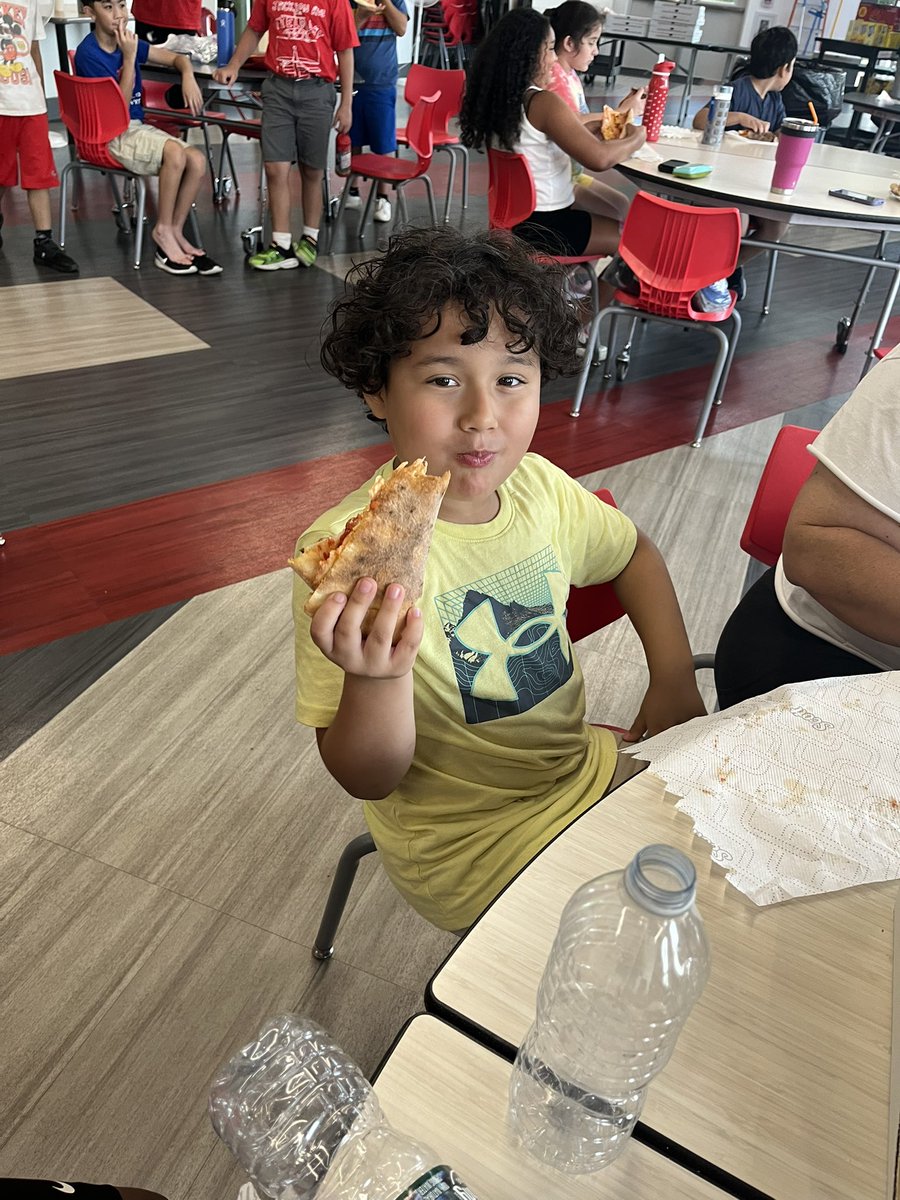 The kids ended their summer program at Jackson with Field Day and a pizza party #MineolaProud