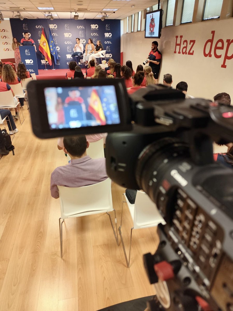 emisionesdepor's tweet photo. Está mañana #losterribles ,desde el @deportegob Consejo Superior Deporte, en la Presentación de las 32 Leonas que nos representarán en el Mundial @rugbyworldcup de Inglaterra 2025 @ferugby https://t.co/YWeRO9aUyl