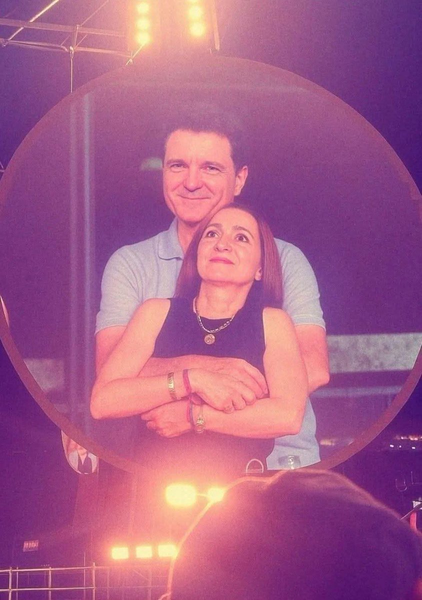 MadCaly's tweet photo. Au apărut poze noi de la festivalul lupilor. https://t.co/f58XG6zXtw