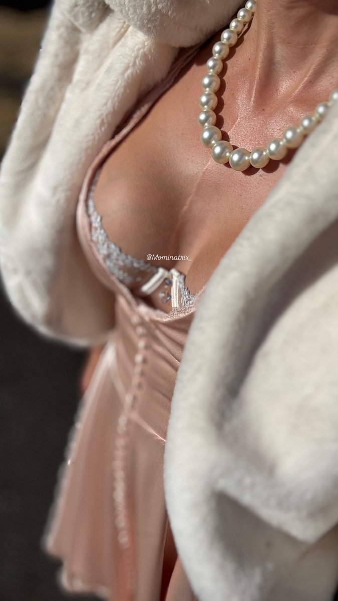 Mominatrix_'s tweet photo. 🔥🔥RT GAME🔥🔥

My sweet cuck woke up horny and begging to serve Mommy. Let’s give his wallet a nice solid rinse 😈

💸$10/$10/$10💸
 
2 comments 💬

1 HOUR!!!! ⏳ https://t.co/6v669tP5B1