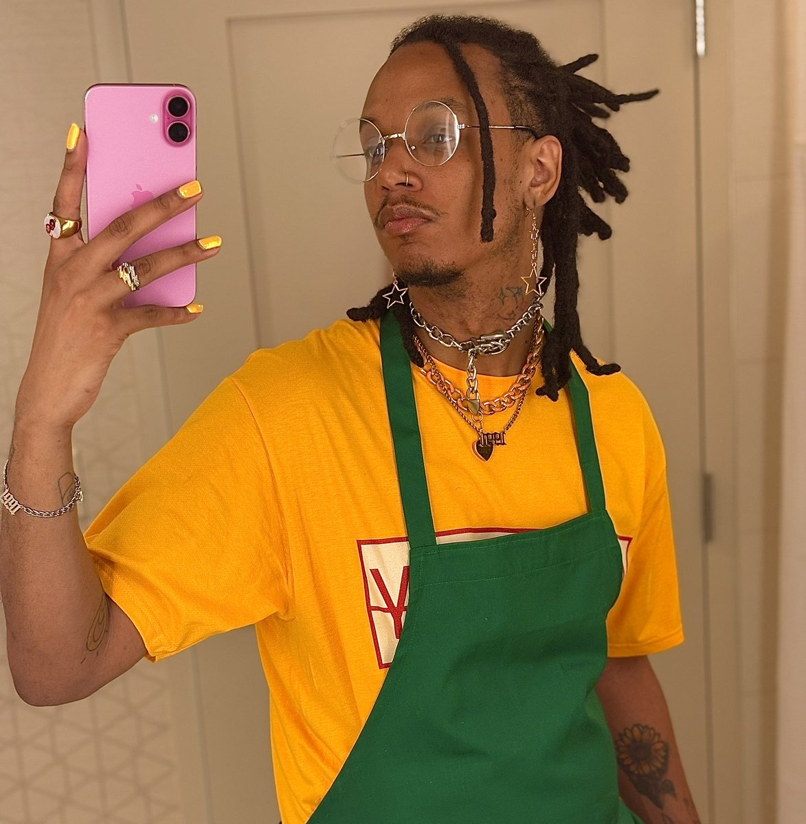 ☀️ S U N 🌻 tweet media