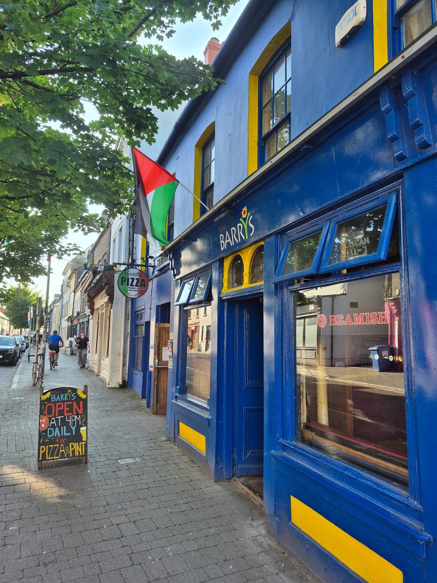 Tim Barry’s stands with Palestine 🇵🇸 <a href="/CafeIzzIE/">Izz Cafe</a>