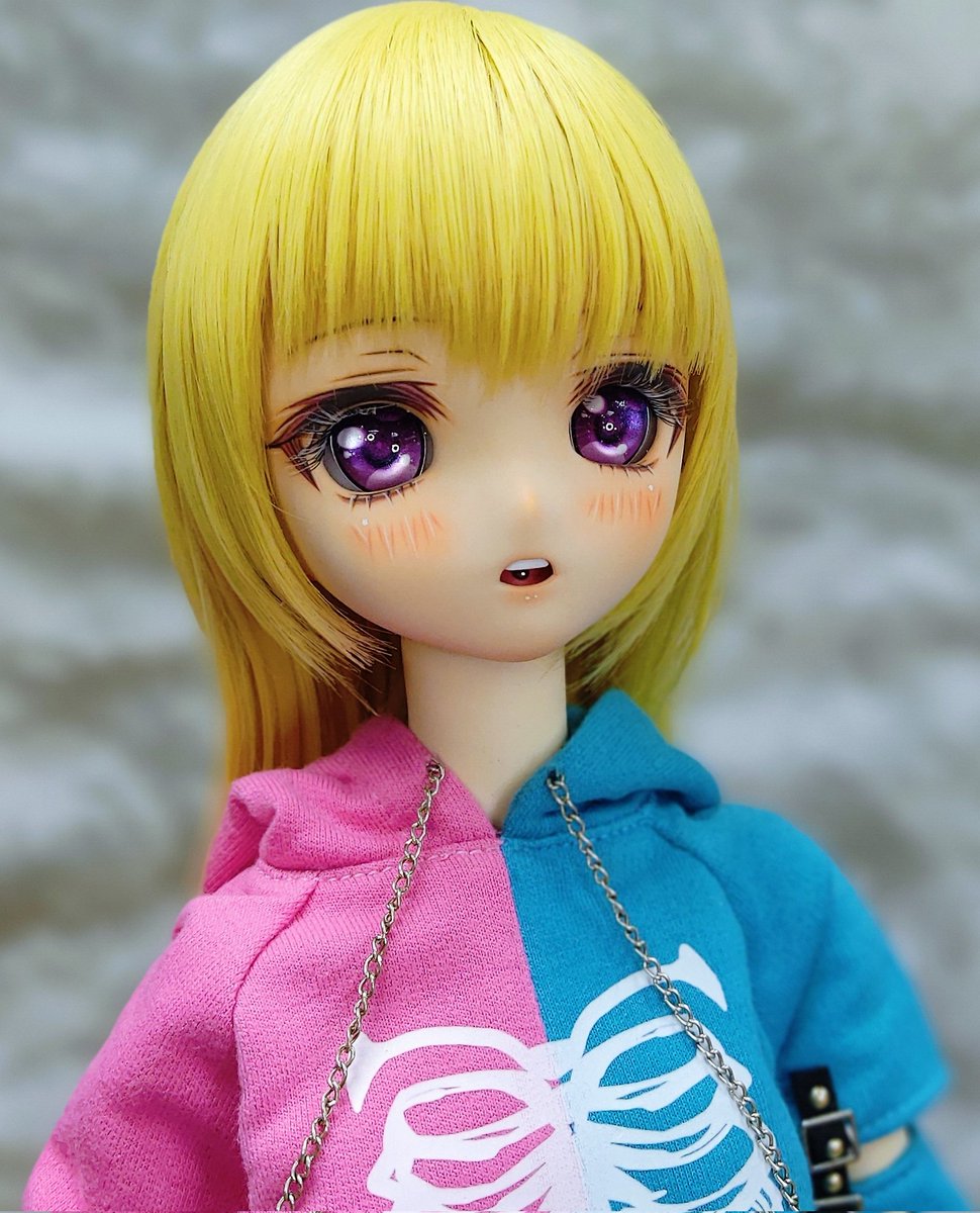 dreamdoll6's tweet photo. 🌟 MDD カスタムヘッド🌟
-DDH-10番 ノーマル肌色肌ヘッド 
-22mmアイ
-2層まつげ
 -開口し、口内パーツをパテで作成しています
-耳ピアス付
-ウィッグ
アイホールの内側を削り、鼻を削り、顎を削り
#アイドール東京
#MDDはいいぞ https://t.co/h78BRH0s5E