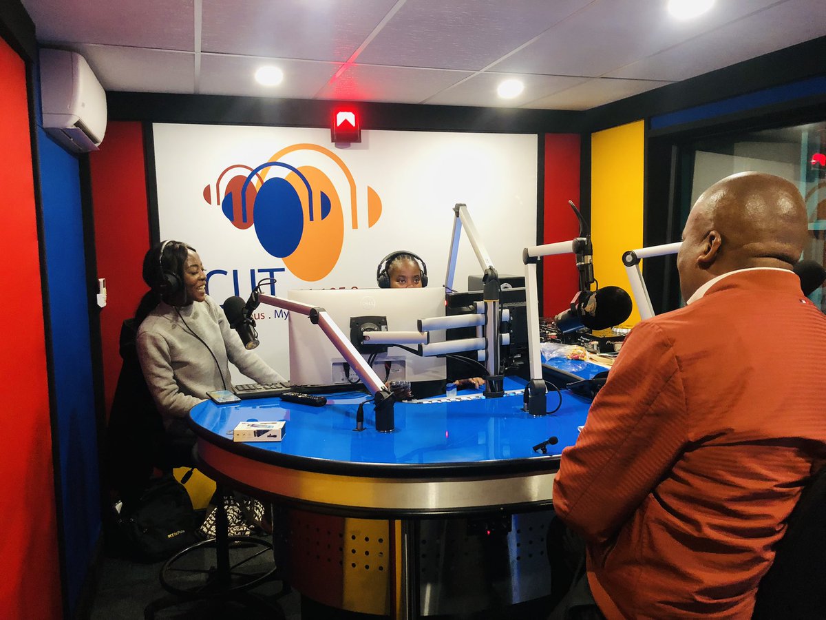 _Marumogallants's tweet photo. ⚽🏪Marumo Gallants FC on CUT FM!
We had a great time at CUT FM earlier today as our spokesperson, Mr. Sello Nduna, gave listeners an exciting preview of tomorrow’s clash against Orlando Pirates.
#MarumoGallantsFC #RiseWithGallants #GallantsVsPirates #WeAreReady #CUTFM #cutfm https://t.co/HfrPPGu0sw