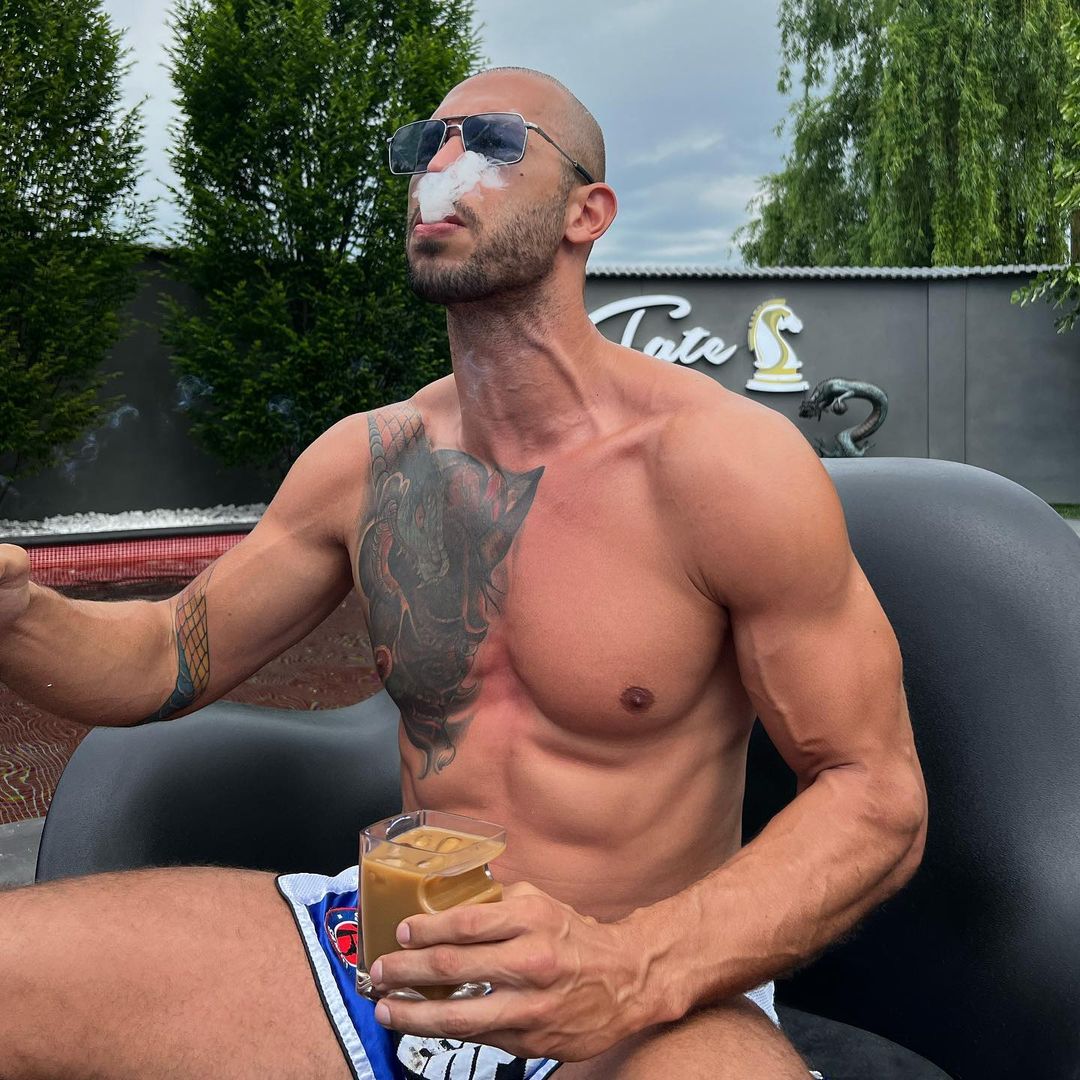 RealWorldFiles's tweet image. GM