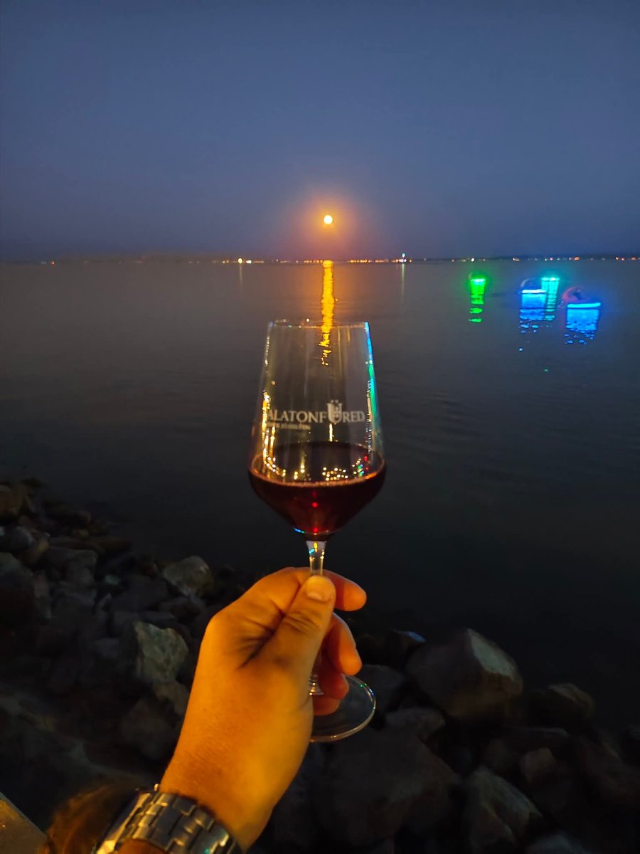 Mona♓♐ (@tylly101) on Twitter photo 