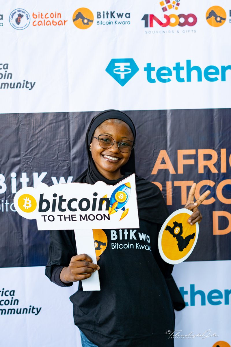 BitKwaofficial's tweet photo. #ToTheMoon
How high will Bitcoin go?
Let's hear from you below!
#Bitkwa #Bitcoin #BitkwaLabs #onethousandmerchants #bitkwabitcoindiploma https://t.co/QLJdlu1Dmn
