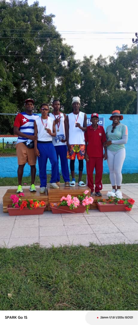 Continúa el Atletismo en #Camagüey aportando medallas en estos juegos escolares. A todos muchss felicidades!
#EideCerroPelado
#PorCamagueyTodo