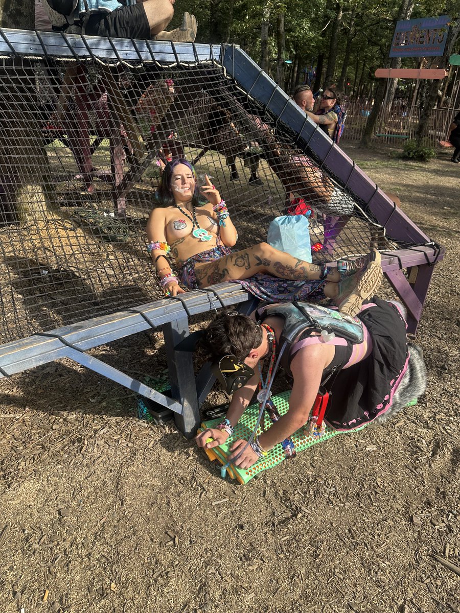 ๐ซ๐๐พ๐๐ธ๐๐๐ ๐๐๐ โฃ๏ธ tweet media