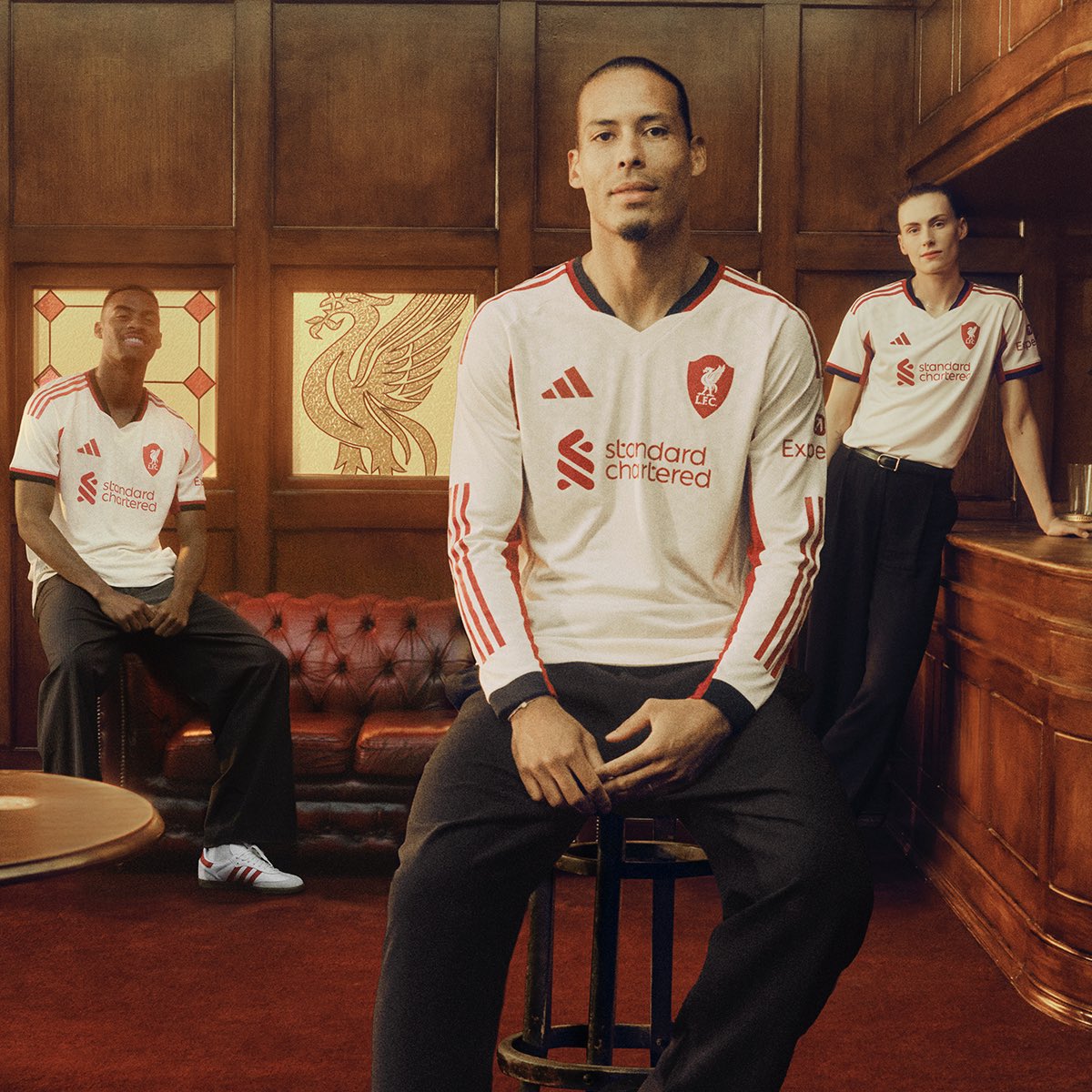 The 2025/26 Liverpool Away Kit drops with a sleek new look—built to stand out on the road. ⚪️🔴

Available at all Pelé Soccer locations &amp; pelesoccer.com!

#liverpool #liverpoolaway #premierleague