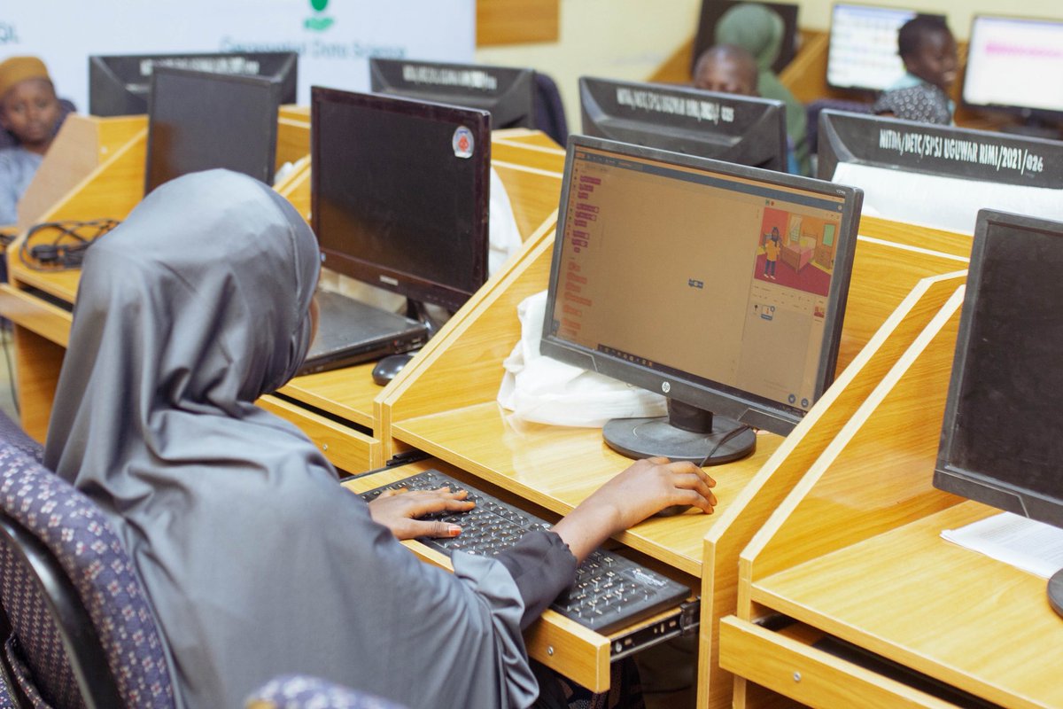 sunnahtechlab's tweet image. Week 2 at Kids Coding 3.0: Young coders dive into Scratch, creating interactive stories that move & talk! It’s not just coding—it’s confidence, creativity & future-ready skills. #KidsCoding3 #SunnahTechLab #TechForKids