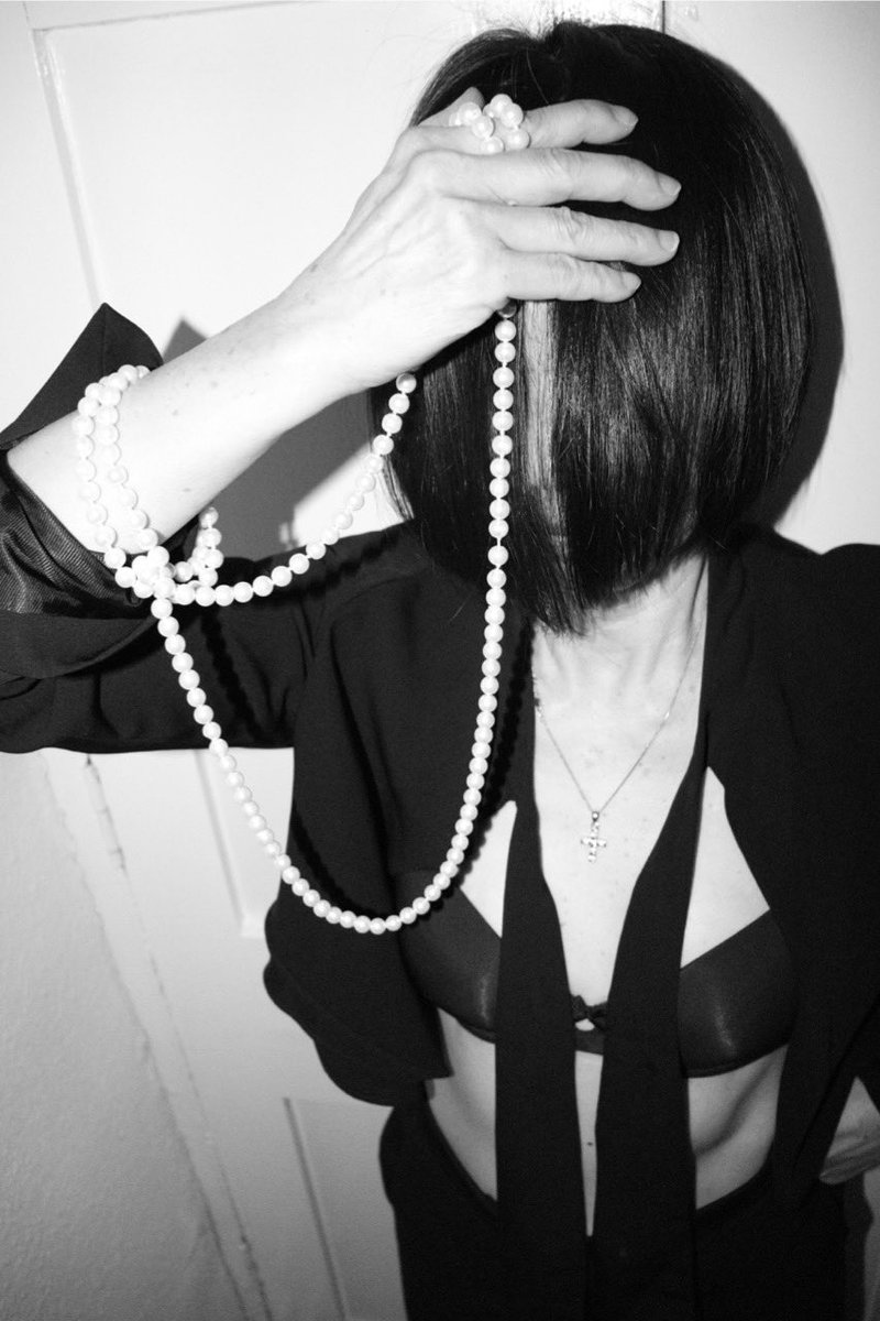 agneseestrode's tweet photo. More from the series of Body and Frame
#pearls #pearl https://t.co/1lLpJgom8W