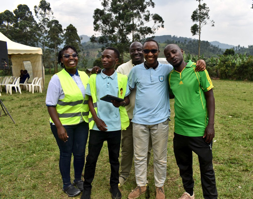OctBinEvadiusT's tweet photo. Lately last month,it was of great pleasure,chilling out with @CICD_Uganda regents; @NduhuuraJonan
,@Ibanda_Law86 ,@nkoredrum 's @therealx420 ,and @DacNSolutions's C.E.O- @Dorothy07Bae Esther Teo &others,in the mega #EchoTour festival,3rd edition in Buhweju West. #RamburaBuhweju https://t.co/3d8n1mF6vo