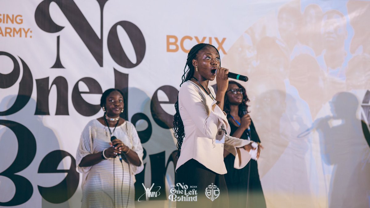 YWAPhq's tweet photo. Who captures moments best? You already know it's YWAP 🔥🔥. 
And we're willing to share some of our most precious moments from the morning session today.

If you see your friend, tag them in the comments.

#nooneleftbehind
#bcxix
#ywapbcxix
#boothcampxix https://t.co/mmvg6v5FY6