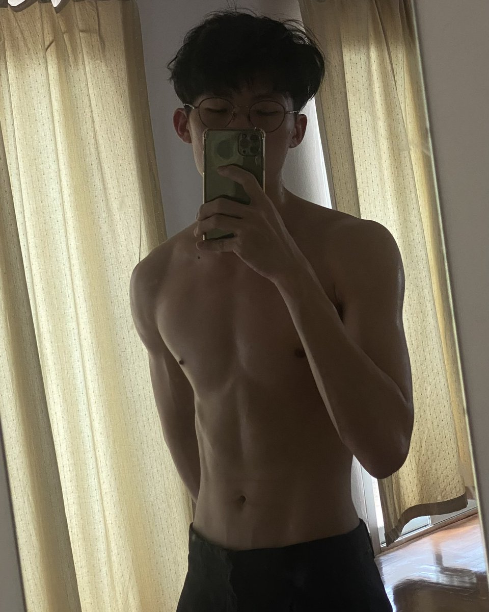 _fresshs's tweet photo. 🥴 https://t.co/PkdBuztYuF