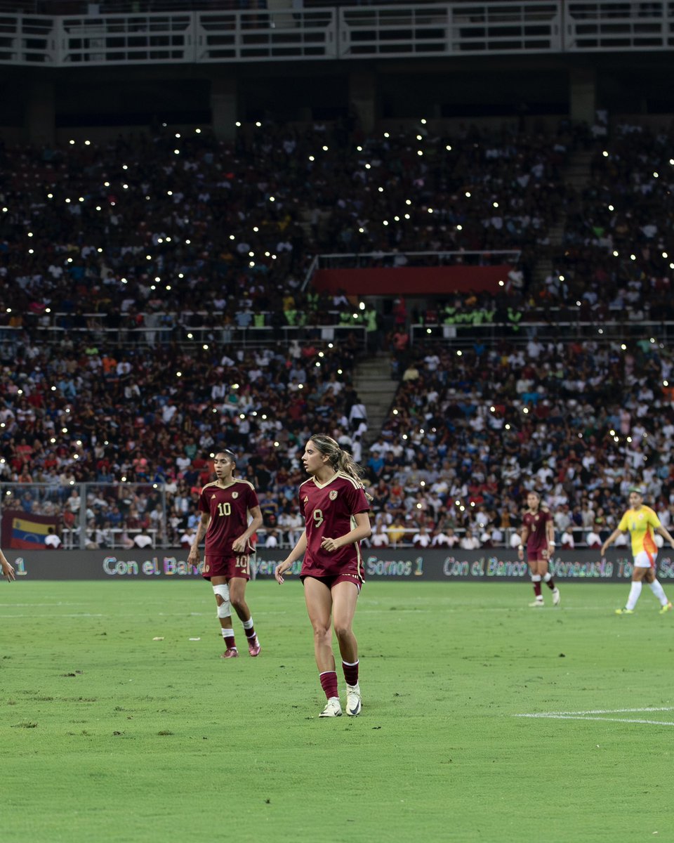FemeninoFVF's tweet photo. 𝙇𝙖 𝙘𝙖𝙨𝙖 𝙙𝙚 𝙡𝙖 𝙑𝙞𝙣𝙤𝙩𝙞𝙣𝙩𝙤 𝙁𝙚𝙢𝙚𝙣𝙞𝙣𝙖 🏟️🙅‍♀️

El Estadio Metropolitano de Lara será el encargado de recibir a 𝙡𝙖𝙨 𝙘𝙝𝙖𝙢𝙖𝙨 para el arranque de la CONMEBOL Liga de Naciones Femenina 🙌

#SiempreVinotinto 🇻🇪 https://t.co/lm3AfrJi3o