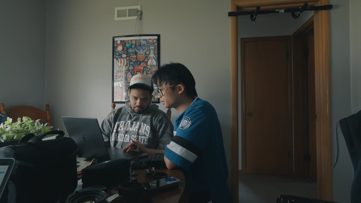 Minh_Bolt's tweet photo. I just uploaded a new video! It's the behind the scenes of a short film that I helped filmed.
https://t.co/sSVkQDu47H https://t.co/dP9hveGsU4