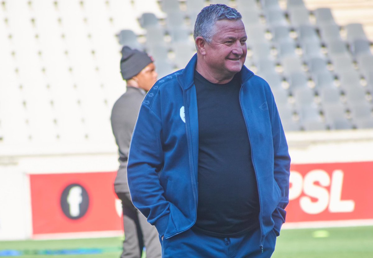DurbanCity_FC's tweet photo. Coach Gavin Hunt 🗣️ 

“We will go to Chatsworth and create a great atmosphere. Play in the opposition box, get some action and give the people something to talk about on a Monday.”

#DurbanCityFC https://t.co/tW4ukIL1dm