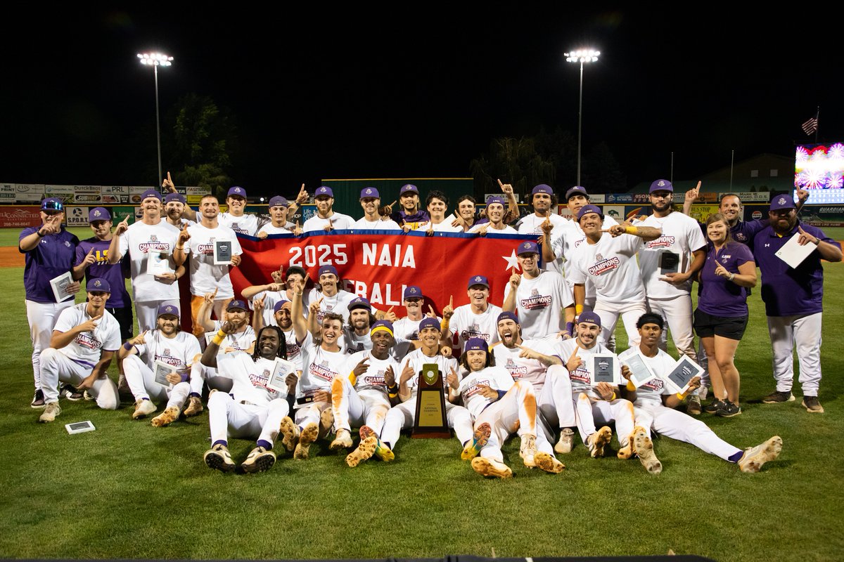 LSUSathletics's tweet photo. LSUS Baseball to Be Inducted into Northwest Louisiana Walk of Stars Following Perfect Season

Read here: https://t.co/3f3Zh5U3Nq

#GeauxPilots #AnchorUp #PerfectionWearsPurple #TheRightWaytoPlay https://t.co/q5yn1MDFzY