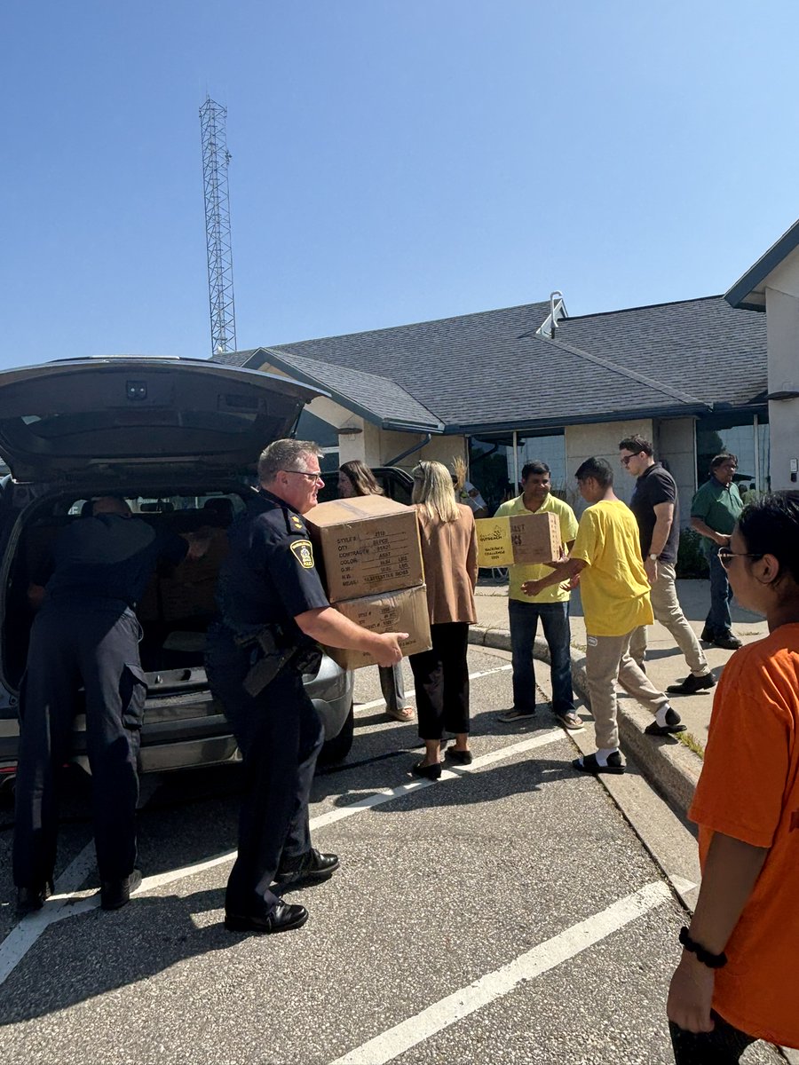 WRPSToday's tweet image. A heartfelt thank you to @RKMCCCambridge for their incredible generosity in donating over 1,400 backpacks to our #BackpackChallenge.

Your kindness shows the true power of community coming together to help kids start the school year ready to succeed.

Learn more about the…