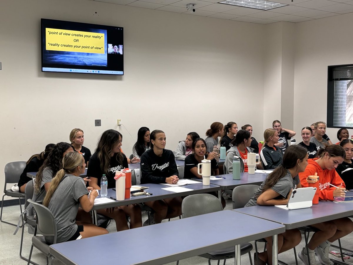 Thanks ⁦<a href="/DonnaFishter/">Donna Fishter - BigD</a>⁩ for leading a great team discussion today.✌🏼