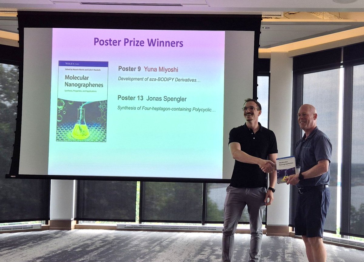 Congratulations to Jonas for his poster prize at CURO-π6 2025 in St. John’s, Canada!