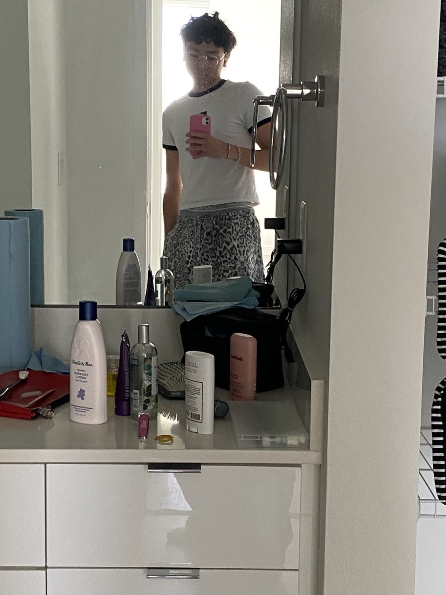 bakla ka tweet media