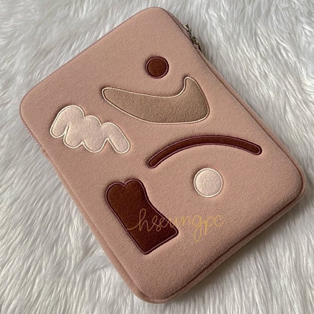 hseungpc's tweet photo. ꒰ wts lfb ph ꒱ #gabbisells

𓂋 SUPY ipad case - 1k

↳ onhand, original 
↳ bought it in korea
↳ read https://t.co/NH93LBg2Xl !

— dm if interested :>
t. kpop enhypen svt bts txt skz twice blackpink itzy lesserafim new jeans https://t.co/E08gB5kKK0