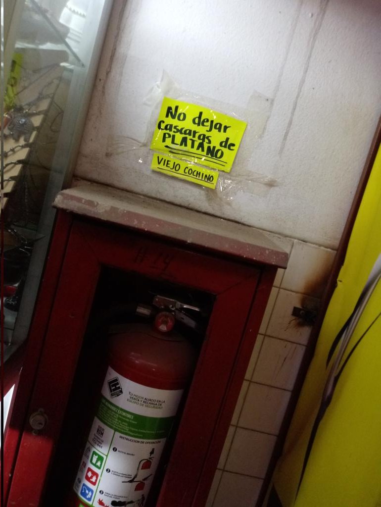 Komi_Couter's tweet photo. Fotos que hablan solas 🗣 
#xd #memes #latam #momemto #momemtolatam #anuncio #life #reallife #100realnofack #momemtoxd #vidacotidiana #mexico #mexicomagico #tienda #mercado #algunlugar #enalgunlugar https://t.co/XHafCw7f6G