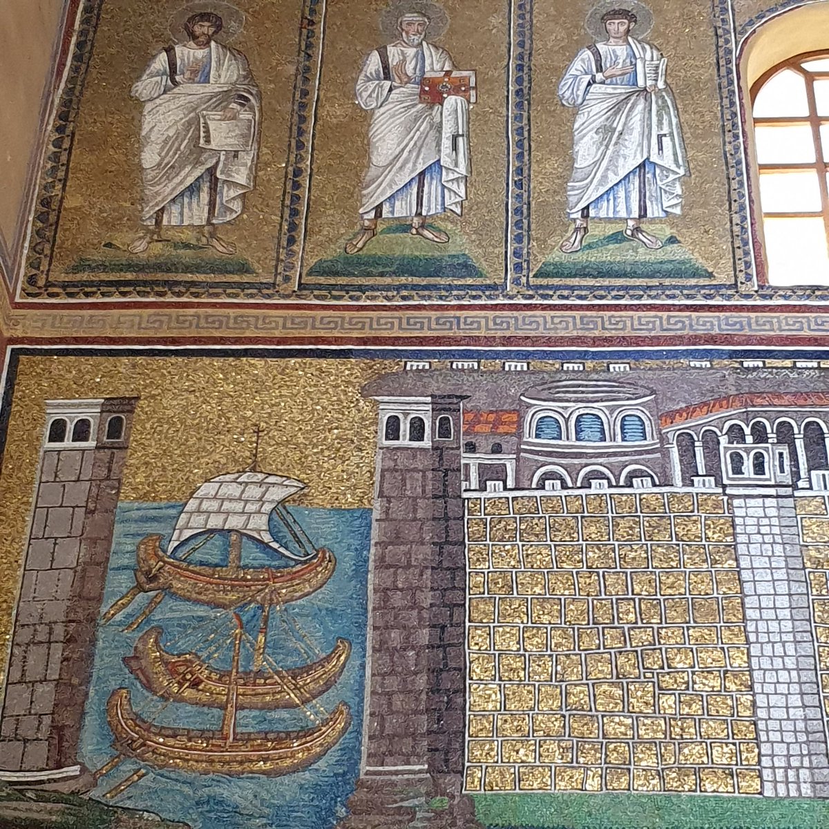 Sant'Apollinare Nuovo, Ravenna: mosaici, particolare. #ravennamosaici