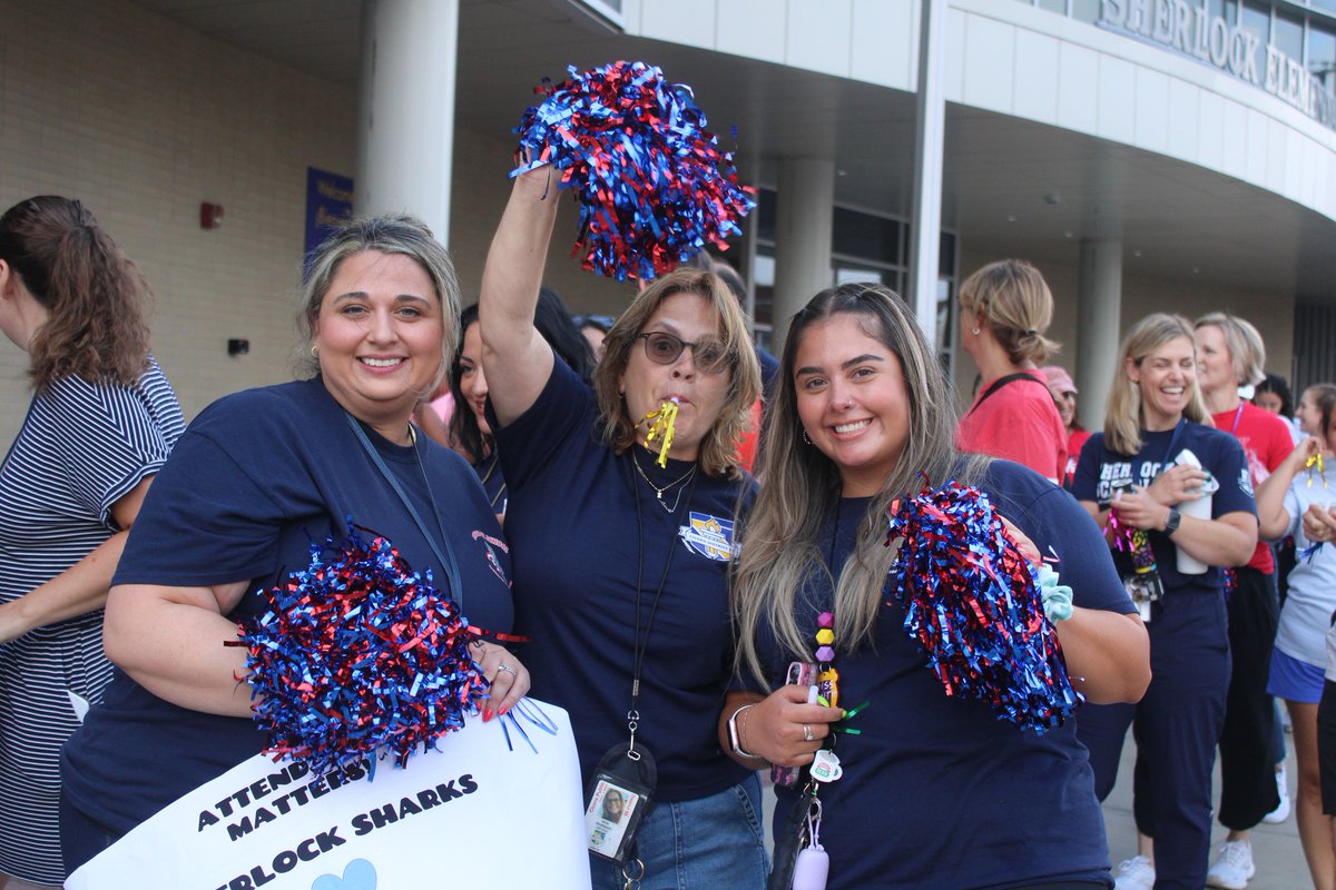 D99Cicero's tweet photo. 🎉 THIS IS HOW YOU START A SCHOOL YEAR: SHERLOCK WELCOMES BACK STAFF WITH A NEIGHBORHOOD PARADE! 🥳

Today, while all Cicero District 99 teachers and staff stepped back into their buildings to prepare for the new school year, Sherlock Elementary School stole the show — and our hearts.