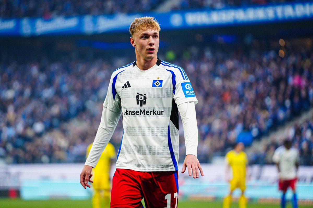 Lyon Fédération (@lyonfederation) on Twitter photo Adam #Karabec devrait passer sa visite médicale demain avec l’OL !
Un accord a été trouvé pour un prêt avec une option d’achat de 3,5M€.
(<a href="/Plettigoal/">Florian Plettenberg</a>) Adam #Karabec devrait passer sa visite médicale demain avec l’OL !
Un accord a été trouvé pour un prêt avec une option d’achat de 3,5M€.
(<a href="/Plettigoal/">Florian Plettenberg</a>)