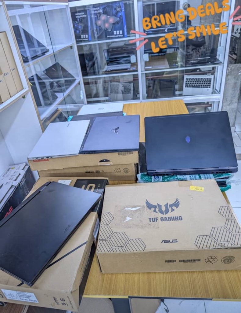 ARRIVAGE 😎😎😎

4 Alienware. Aurora RTX 5060
Samsung Galaxy book 4 
Asus.              RTX 3080
Acer Nitro.      RTX 3050
Asus Tuf: GTX
HP Victus.  6G Dédié RTX 3060
Gigabyte      RTX 4060
2  Asus ROG   Ultra 9 RTX 5060        
Asus Tuf: RTX     ( in box )
Dell  G15 RTX 3050