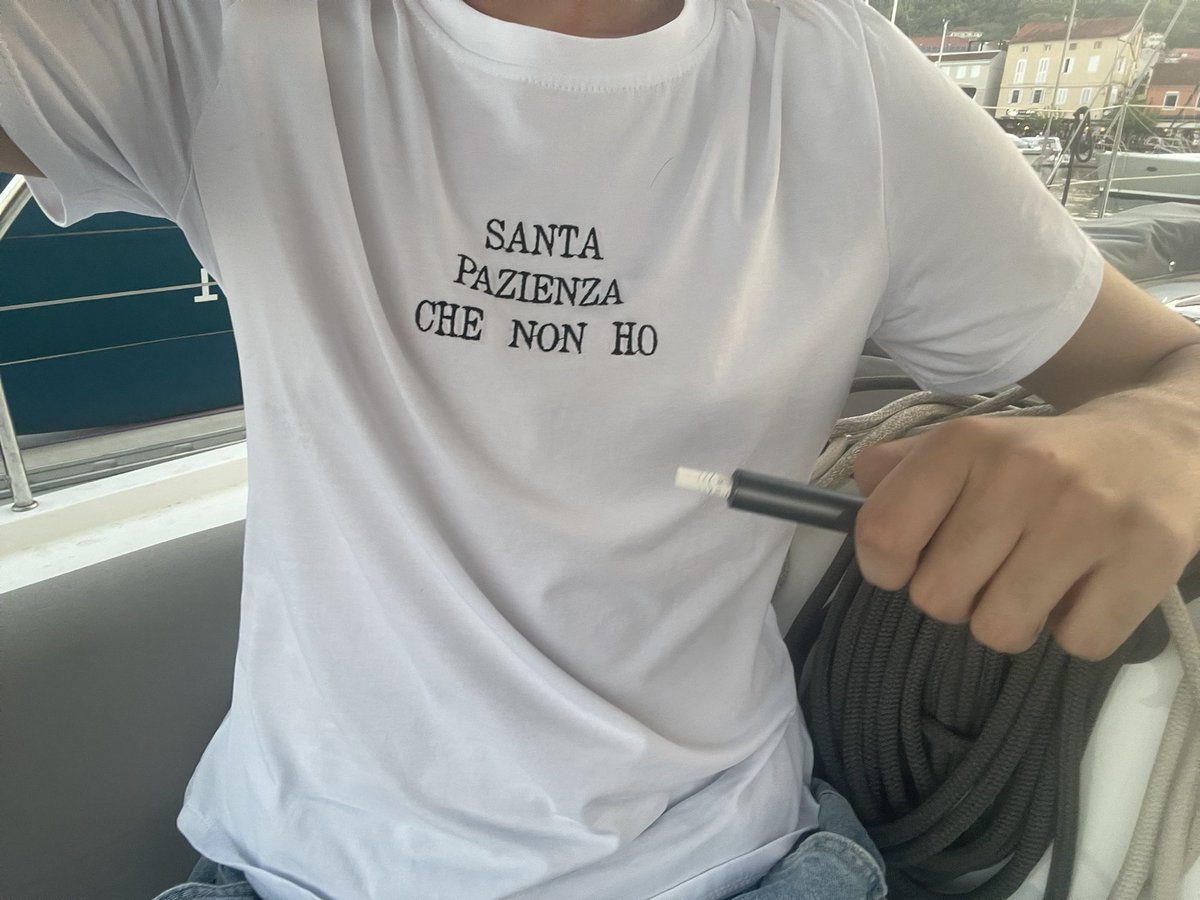 nowayedo's tweet photo. terzo giorno di vacanza fatemi un TSO https://t.co/vCxPKTdke0