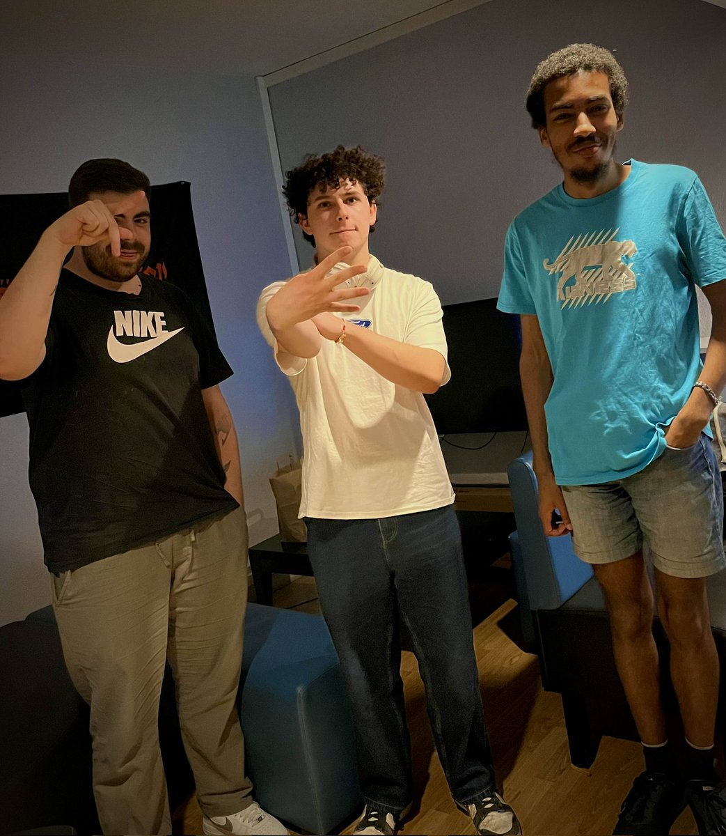 Smash Poitiers Et Compagnie (@smashpoitiers) on Twitter photo 🔵Résultats Tournoi Taverne off season 2025 #1🔵
Félicitations à <a href="/WiveronC/">CDO | Wiveron | PaffGoûtPuff</a> pour son premier top 1 ! Il se montre de plus en plus menaçant dans le CDO et aura battu le reste du podium composé de <a href="/Grahf_ssb/">Sam (Grahf)</a> et <a href="/Shauna_SSB/">NG | Shauna</a> ! 🔵Résultats Tournoi Taverne off season 2025 #1🔵
Félicitations à <a href="/WiveronC/">CDO | Wiveron | PaffGoûtPuff</a> pour son premier top 1 ! Il se montre de plus en plus menaçant dans le CDO et aura battu le reste du podium composé de <a href="/Grahf_ssb/">Sam (Grahf)</a> et <a href="/Shauna_SSB/">NG | Shauna</a> !