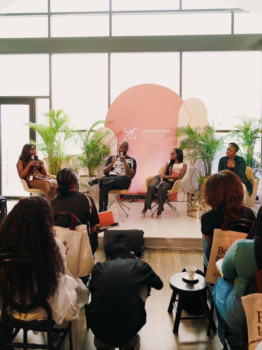 WAVYVRSE💛 tweet media