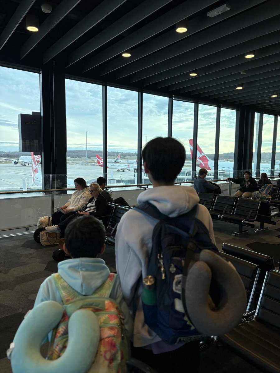 とりあえず、経由地のメルボルン着きました✈️