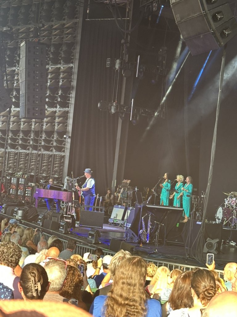 Brett Mitchell tweet media