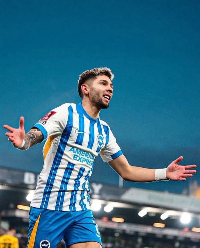 ¿Juega la Libertadores? 🏆

En las últimas horas, Palmeiras 🇧🇷 abrió la puerta para Julio Enciso, quien al parecer no cuenta con la confianza del técnico del Brighton. Ante esto, surge la posibilidad de que el Verdão incorpore a Julio.

El club inglés pide 30 millones de euros.