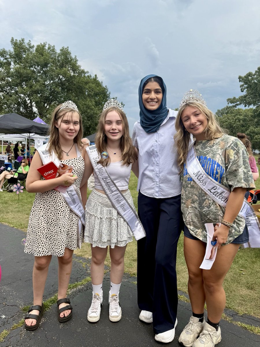 rep_nabeelasyed's tweet photo. Yesterday, our team mostly unplugged from our devices (we had to snap a few pics, these moments were too cute to miss!) &amp; plugged into our community at Lake Zurich's annual Unplugged Fest. We even had the honor of meeting some local royalty!👑

Until next year! 📵 https://t.co/GCzRuv03pw