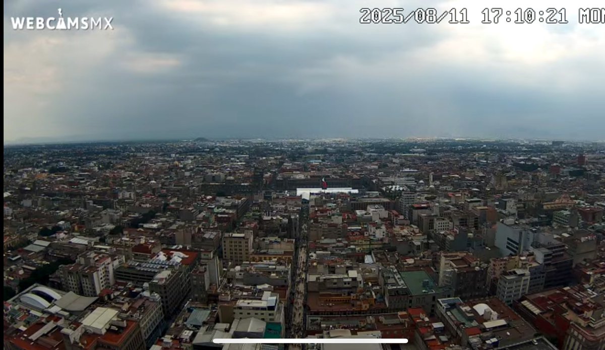 Meteoalert_CDMX's tweet photo. 🔴⛈️PRECAUCIÓN por desarrollo de intensas tormentas al oriente de #CDMX con granizo entre IZP, TLH, MLP, XOC, extendiéndose en dirección poniente lentamente.

⚠️Granizo, viento e inundaciones en próximas horas https://t.co/tJMSsS0B2Y