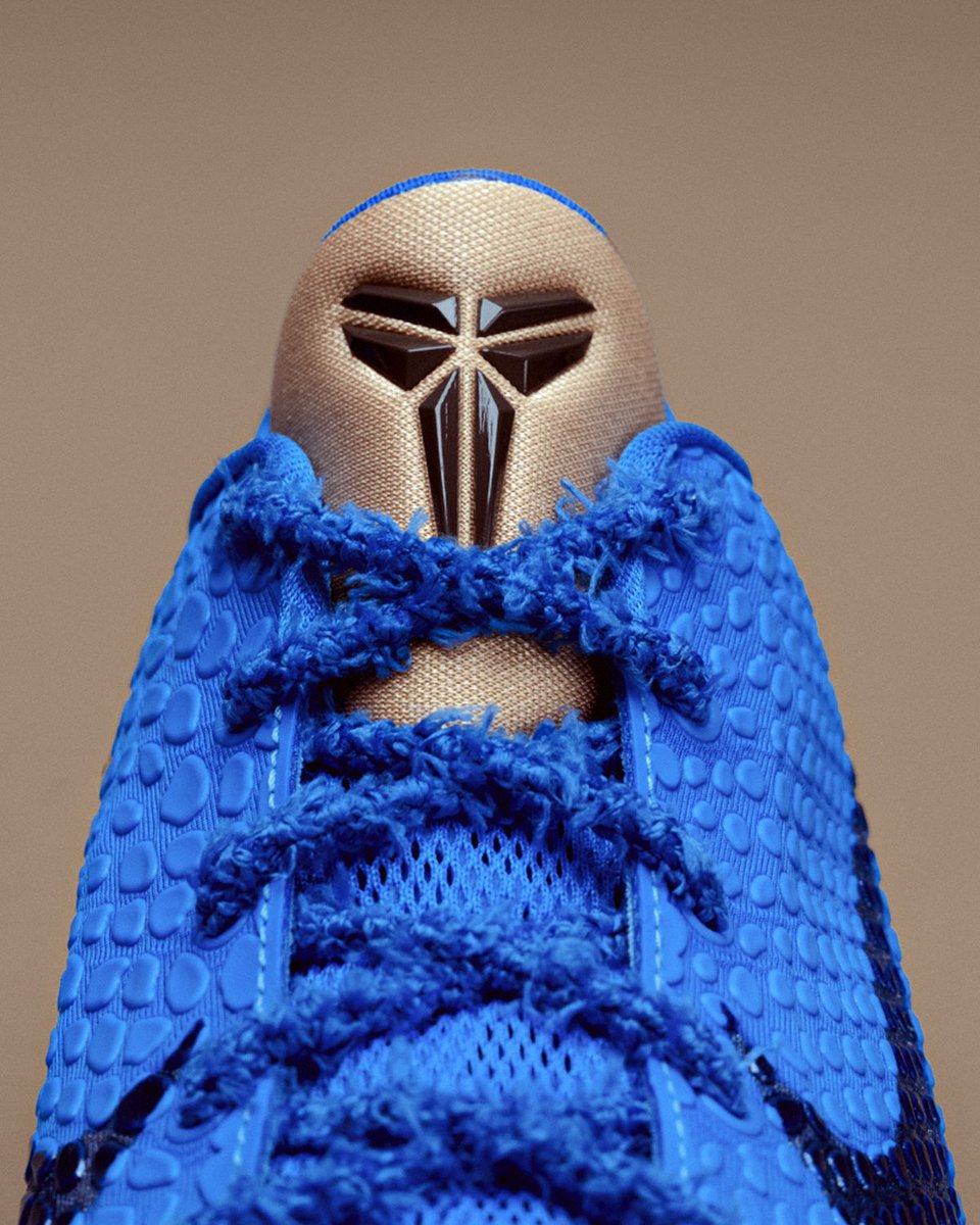 JustFreshKicks's tweet photo. Caitlin Clark x Nike Kobe 6 Protro 'Cookie Monster' PE 💙🍪 https://t.co/NNYzi5yzDL